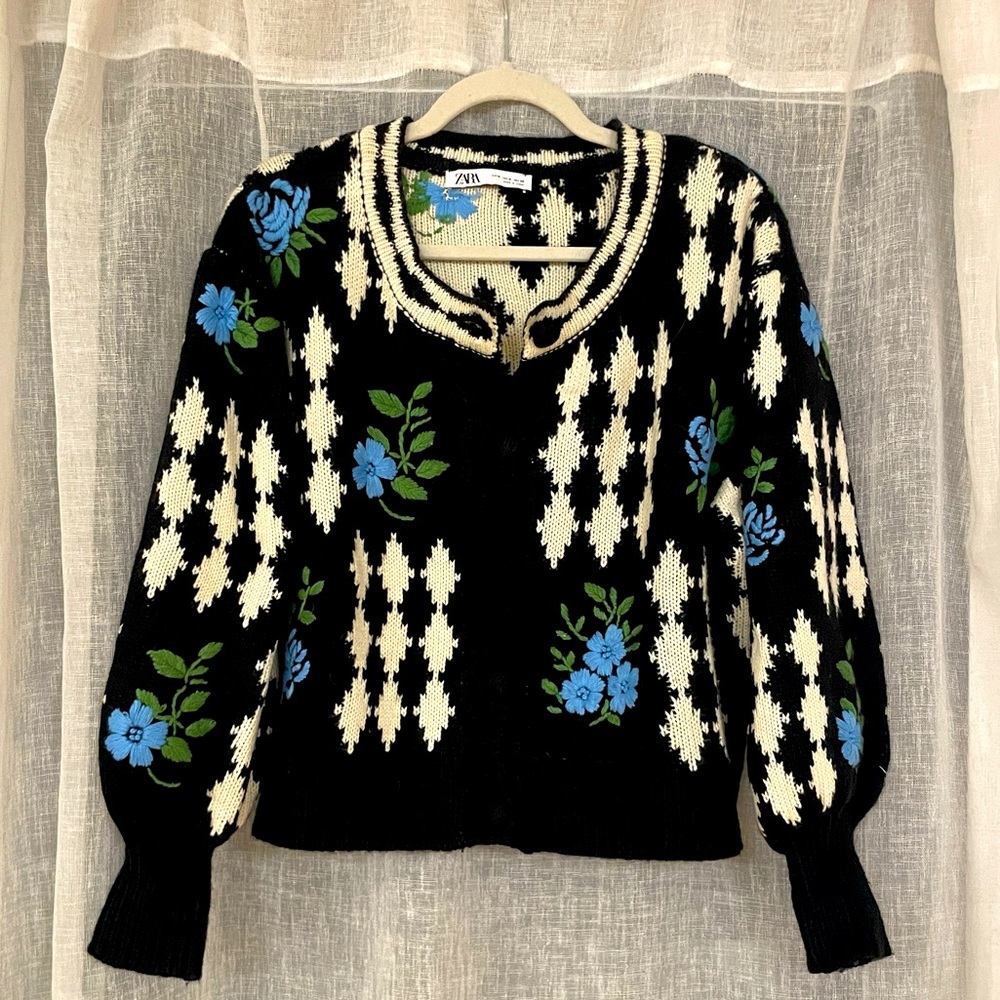 Zara Black Embroidered Flowers Cardigan